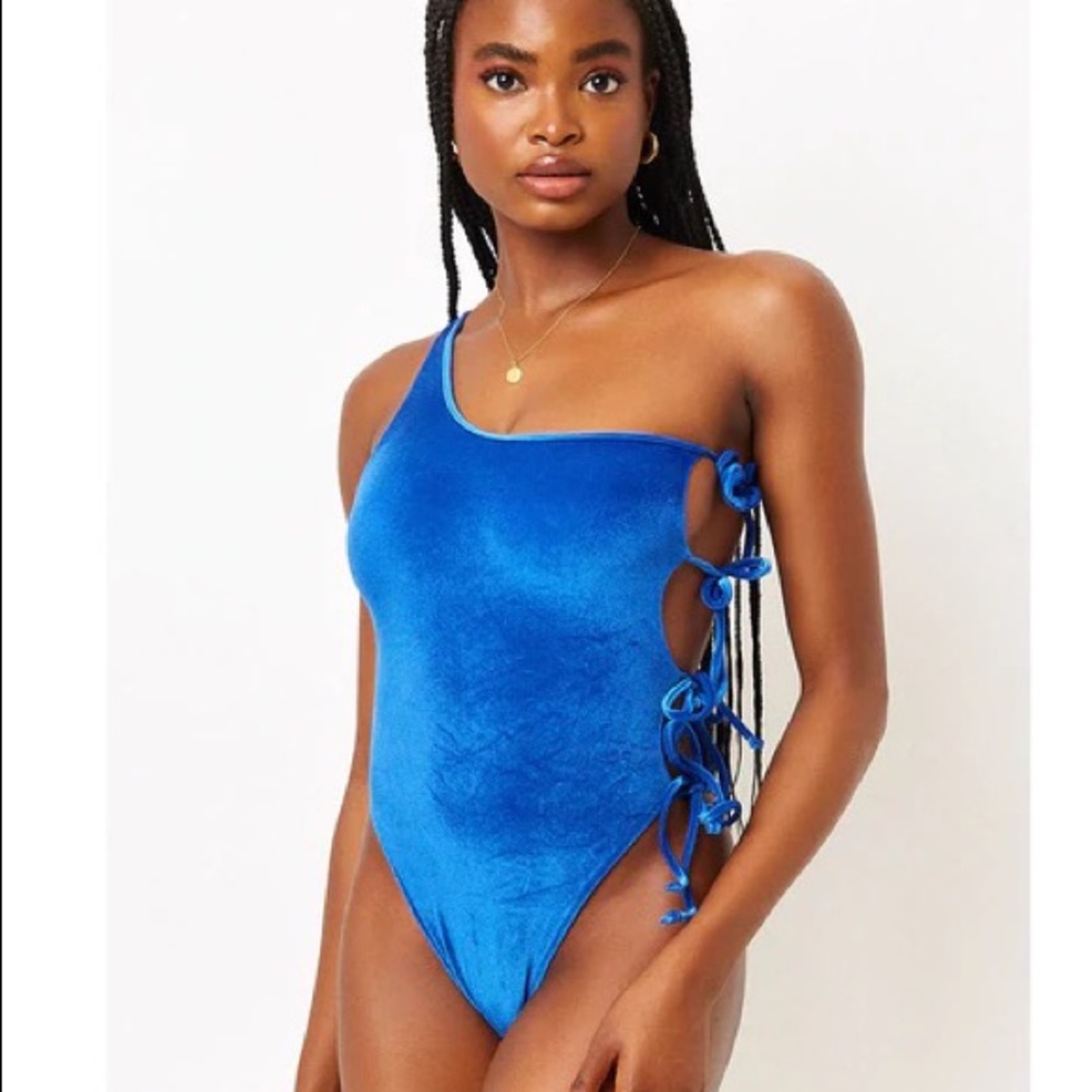 NWT Frankies Bikinis Honey Velvet One Piece